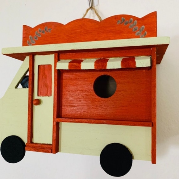 Western Wooden Birdhouse - Picture 2 of 5